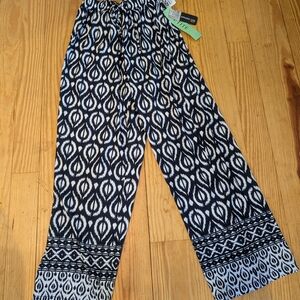 Women's Black and White Patterned Pants